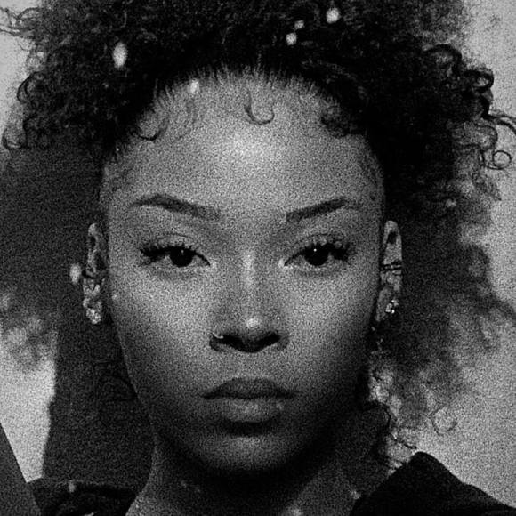 Meet your Posher, Jailyn - Picture 1 of 1